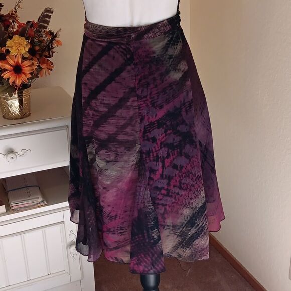 Apostrophe Swirly Skirt - Picture 5 of 8